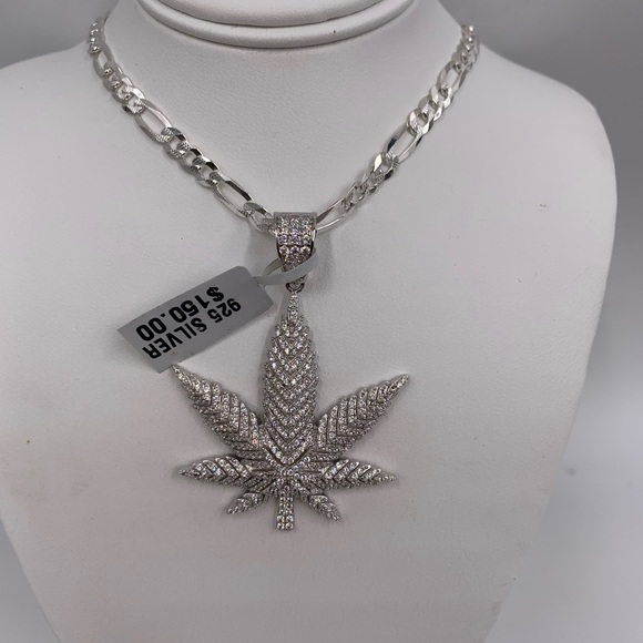 leaf pendant and chain Italian silver 925